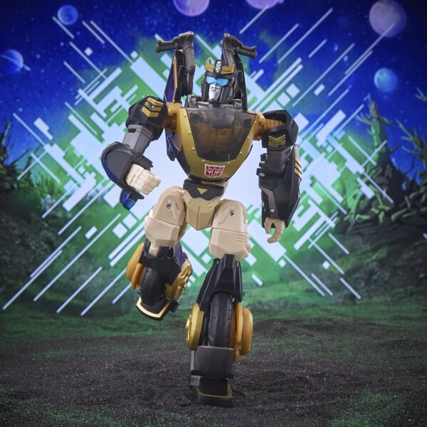Official Image Of  Legacy Evolution Deluxe Animated Prowl  (16 of 101)